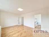 Praha 6 Břevnov, ul. Pod Marjánkou, zrenovovaný slunný byt 3 + k. k., sklep, 55 m2, 25.000 Kč, cena 25000 CZK / objekt / měsíc, nabízí 
