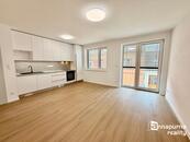 Pronájem bytu 2+kk s terasou a parkovacím stáním v Ivančicích, cena 17000 CZK / objekt / měsíc, nabízí ANNAPURNA REALITY