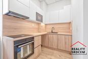 Pronájem pěkného bytu 2+kk, 63 m2, ul. Pobialova, Ostrava, cena 12200 CZK / objekt / měsíc, nabízí