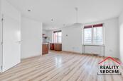 Pronájem částečně zařízeného bytu 2+kk se šatnou, 49 m2, ul. Pavlíkova, Frýdek-Místek, cena 11500 CZK / objekt / měsíc, nabízí