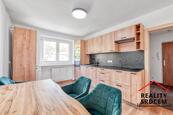 Pronájem bytu 2+1 s lodžií, 52 m2, ul. Jubilejní, Ostrava - Hrabůvka, cena 11500 CZK / objekt / měsíc, nabízí