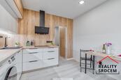Pronájem družs. bytu o velikosti 1+1+šatna/39 m2 na ul. Okružní, Karviná - Ráj, cena 10400 CZK / objekt / měsíc, nabízí 