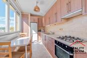 Podnájem družstevního bytu 3+1 s lodžií, 68 m2, ul. Školní, Havířov-Šumbark, cena 13700 CZK / objekt / měsíc, nabízí 