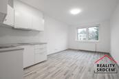 Pronájem bytu pro seniory 1+kk, ul. Radotínská, Bílovec , cena 12000 CZK / objekt / měsíc, nabízí 