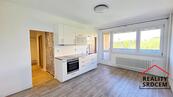 Pronájem zrekonstruovaného bytu 2+kk s komorou a lodžií, 37 m2, ul. Budovatelů, Nový Jičín, cena 11005 CZK / objekt / měsíc, nabízí 