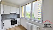 Pronájem nezařízeného, zrekonstruovaného bytu 1+1, 36 m2, ul. Výškovická, Ostrava-Zábřeh, cena 12140 CZK / objekt / měsíc, nabízí 