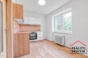 Pronájem zrekonstruovaného bytu 1+1, 28 m2, ul. Lískovecká, Frýdek-Místek, cena 9415 CZK / objekt / měsíc, nabízí DĚLÁME REALITY SRDCEM