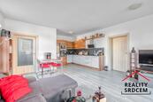 Pronájem moderního bytu 2+kk 74 m2 s předzahrádkou, 104 m2 ul. Na Poříčí, Frýdek-Místek, cena 18500 CZK / objekt / měsíc, nabízí DĚLÁME REALITY SRDCEM
