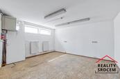 Pronájem skladovacích, výrobních prostor 613 m2 s nákladním výtahem, Opava-Předměstí, cena 49040 CZK / objekt / měsíc, nabízí 