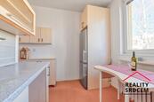 Pronájem zrekonstruovaného bytu 2+1 se šatnou, 55 m2, ul. Pionýrů, Frýdek-Místek, cena 13050 CZK / objekt / měsíc, nabízí 