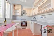 Pronájem zrekonstruovaného bytu 2+1 se šatnou, 55 m2, ul. Pionýrů, Frýdek-Místek, cena 13050 CZK / objekt / měsíc, nabízí 