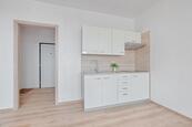 Pronájem družstevní garsoniery/33m2 - ul. Adamusova, Orlová - Lutyně, cena 6550 CZK / objekt / měsíc, nabízí 