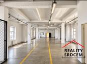 Pronájem výrobní či skladovací haly se zázemím kanceláře, 354 m2, Opava-Rybářská, cena 28320 CZK / objekt / měsíc, nabízí 