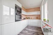 Prodej bytu 3+1 + balkón, 72 m2, ov. vl. ul. Bajkalská, Ostrava - Poruba, cena 5490000 CZK / objekt, nabízí DĚLÁME REALITY SRDCEM