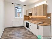 Pronájem bytu 1+1, 45 m2, Rybniční, Hrob, cena 10000 CZK / objekt / měsíc, nabízí 