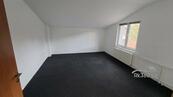 Kancelář - 24 m2 - Český Těšín - Rybařská, cena 3750 CZK / objekt / měsíc, nabízí 