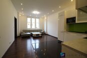 Prodej prostorného bytu 3+kk, 97 m s lodžií Praha 7, Holešovice, cena 13700000 CZK / objekt, nabízí JURIS REAL, spol. s r.o.