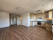 Prodej prostorného bytu 3+kk, 72 m², se zasklenou lodžií Příbor, ul. Choráze, cena 3650000 CZK / objekt, nabízí 