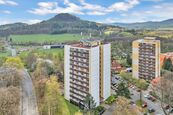 Nabízíme k pronájmu bytovou jednotku o dispozici 1+kk po kompletní rekonstrukci v Novém Boru, ulice , cena 9600 CZK / objekt / měsíc, nabízí 