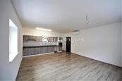 Byt 2+kk, 70 m2, Vídeňská třída, Znojmo, cena 15500 CZK / objekt / měsíc, nabízí 