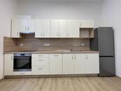 Mimořádná nabídka pronájmu komfortního bytu 2+1, 62 m2 + sklepní kóje 4 m2 a parkovací místo, cena 15500 CZK / objekt / měsíc, nabízí Monika Kůrková