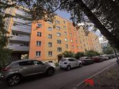Pronájem světlého bytu 2+1 s balkonem v žádané lokalitě Kladno Kročehlavy, cena 18500 CZK / objekt / měsíc, nabízí 