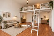 Pronájem prostorného 1+1, 46 m, Praha 10 Vršovice, Rybalkova, cena 22000 CZK / objekt / měsíc, nabízí Středočeské Bydlení s.r.o.