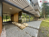 Pronájem, Prostory a objekty pro obchod a služby, Harrachov, cena 22000 CZK / objekt / měsíc, nabízí