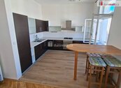 Pronájem, Byt 2+kk, Praha 3, cena 31000 CZK / objekt / měsíc, nabízí 