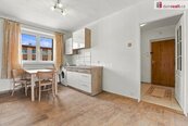 Prodej, Byt 2+1, Ostrov, cena 3450000 CZK / objekt, nabízí 
