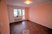 Pronájem bytu 2+1 s balkonem, Valašské Meziříčí, ul. Sklářská, cena 12000 CZK / objekt / měsíc, nabízí 