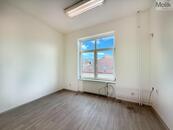 Pronájem, komerční prostor, 38 m2, Teplice, ul. Československých legií, cena 3800 CZK / objekt / měsíc, nabízí