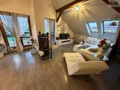 Prodej podkrovního bytu 4+1+T, ul. Mikoláše Alše, cena 4599900 CZK / objekt, nabízí 