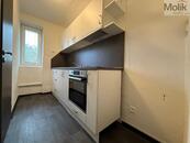 Pronájem bytu 3 + 1 s balkónem, ul. Májová, Meziboří u Litvínova, 61 m2, cena 8100 CZK / objekt / měsíc, nabízí 