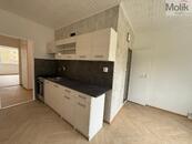 Pronájem bytu 2 + 1 s lodžií, ul. Sídliště za Chlumem, Bílina, okres Teplice, 62 m2, cena 11900 CZK / objekt / měsíc, nabízí Molík reality s.r.o.