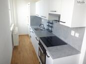 Prodej zrekonstruovaný byt 2+1 balkon, ploch 59 m2, vyhledávaná lokalita, Chomutov, Bezručova