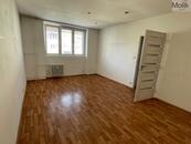 Most, pronájem zrekonstruovaného bytu 1+1, ul. P. Jilemnického, 36,66 m2, OV, cena 10000 CZK / objekt / měsíc, nabízí 