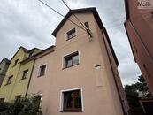 Pronájem vícegeneračního domu , cena 18000 CZK / objekt / měsíc, nabízí Molík reality s.r.o.