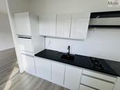 Litvínov, pronájem zrekonstruovaného bytu 1+1/balkón, ul. Ruská, 31 m2, cena 8800 CZK / objekt / měsíc, nabízí 