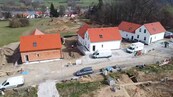 Prodej domu ve venkovském stylu včetně vybavení v lokalitě Purkarec u Hluboké nad Vltavou, cena 9900000 CZK / objekt, nabízí SORENT – CB spol. s r.o.