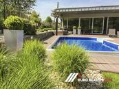 EXKLUZIVNÍ VILA VE ZLÍNĚ MALENOVICÍCH, cena 21700000 CZK / objekt, nabízí 