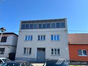 2 PLNĚ VYBAVENÉ KANCELÁŘE S PARKOVÁNÍM V CENTRU MĚSTA, cena 11000 CZK / objekt / měsíc, nabízí 