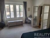 Pronájem bytu 2+1, 52m2, půda, sklep, Maltézské náměstí, Praha 1, Malá Strana., cena 29900 CZK / objekt / měsíc, nabízí Jan Kratochvíl