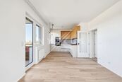 Pronájem bytu 3+kk - 64 m + balkón 5 m, garážové stání a sklep, Fabiánové, Praha 5 - Barrandov, cena 29000 CZK / objekt / měsíc, nabízí 