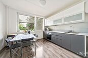 Prodej bytu 4+1 - 88 m2 s lodžií, komorou a sklepem, lodžie, Generála Janouška, Praha 9 - Černý Most, cena 7700000 CZK / objekt, nabízí Nexus Reality s.r.o.