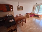 Světlý zařízený byt 3+kk (75 m2) s balkonem a parkovacím stání, Divišovská, Praha 11 Chodov, cena 27000 CZK / objekt / měsíc, nabízí CENTURY 21 Tandem