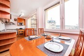Prostorné 3+1 se zasklenou lodžií přímo u parku Podvinný mlýn, cena 26000 CZK / objekt / měsíc, nabízí CENTURY 21 Tandem
