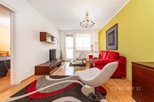 Prostorné 3+1 se zasklenou lodžií přímo u parku Podvinný mlýn, cena 26000 CZK / objekt / měsíc, nabízí CENTURY 21 Tandem