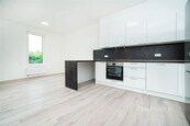 Nový prostorný 3+kk_87m2_lodžie 10m2, komora, garáž. stání a sklep, cena 32000 CZK / objekt / měsíc, nabízí CENTURY 21 Tandem