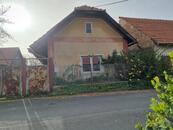 Prodej rodinného patrového domu s pozemkem 236 m2 v obci Bulánky, cena 3600000 CZK / objekt, nabízí 